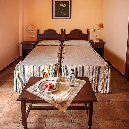 Hotel Albenzaire Asador Fuensanta (Andalucia)