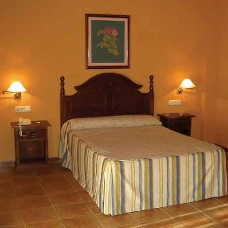 Albenzaire Asador Hotel 3*